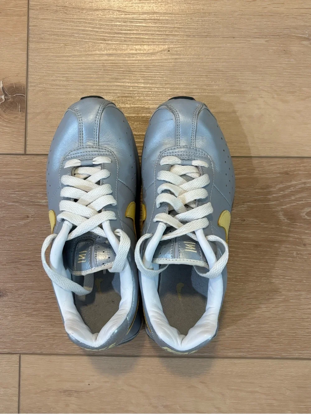 Nike Shox Size 6Y